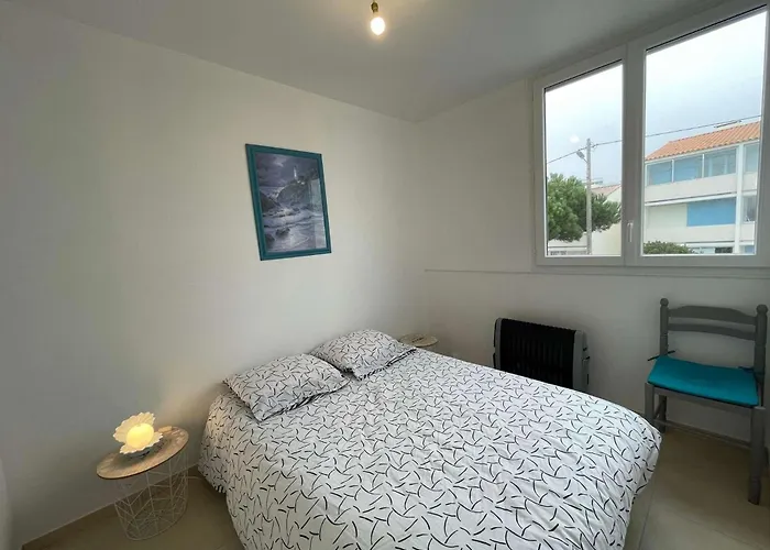 Sh210-35c - 3 Pieces 6 Couchages -saint Hilaire De Riez *